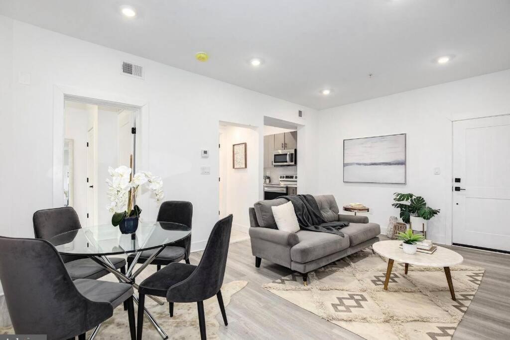 Amazing Capital Hill Apt , Step Away Gym, Shopping Distrito de Colúmbia Exterior foto