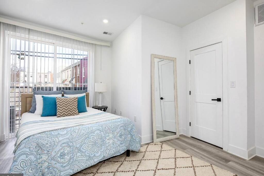 Amazing Capital Hill Apt , Step Away Gym, Shopping Distrito de Colúmbia Exterior foto